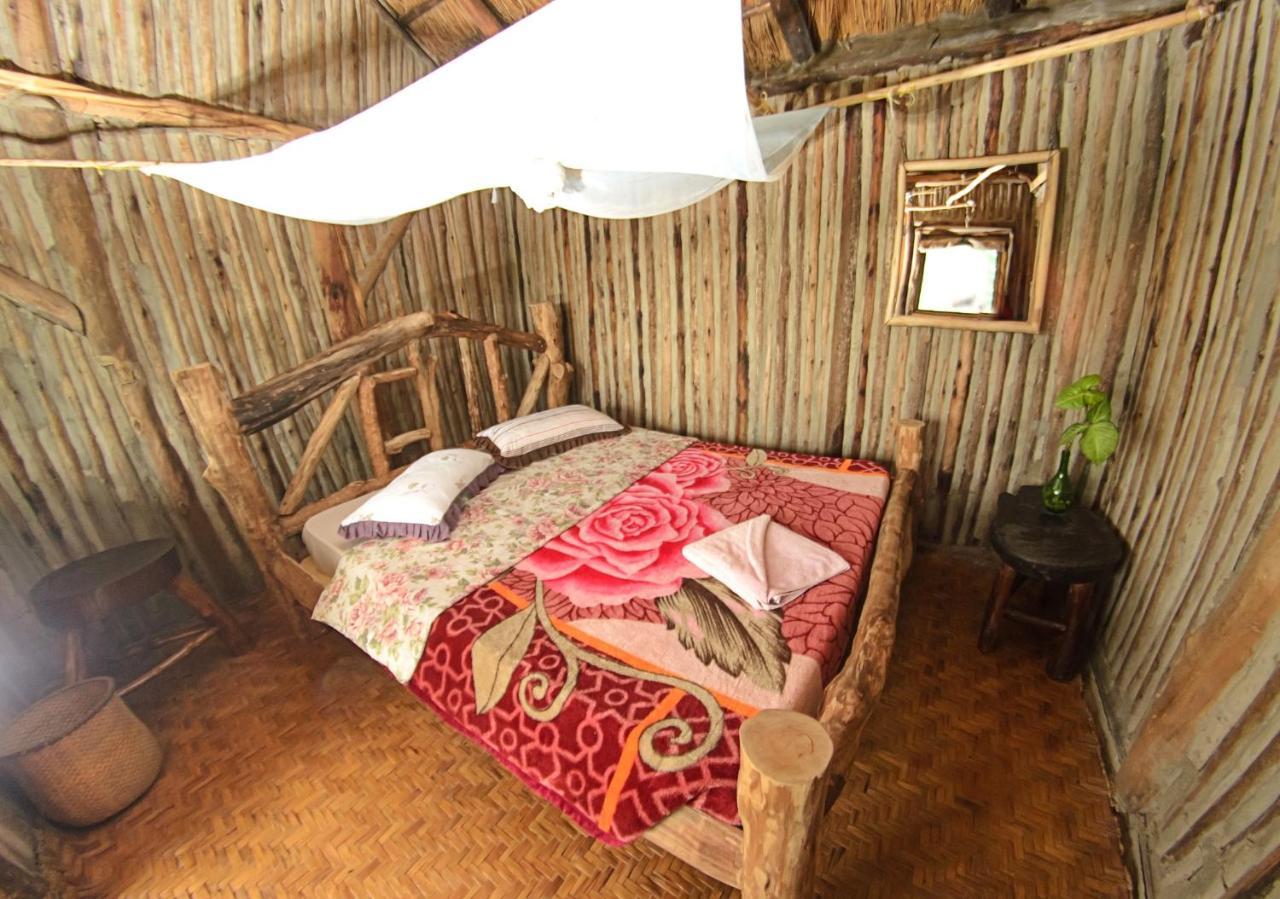 Dave The Cave Eco Lodge And Cultural Campsite Rubirizi Extérieur photo